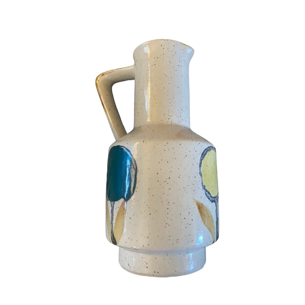 Vintage speckled ceramic pitcher vase. Colorful 3 flowers. Japan